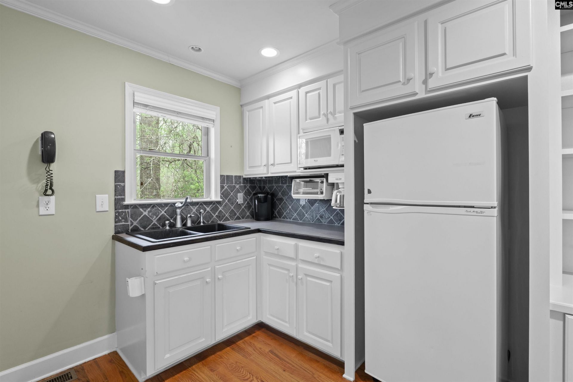 2223 Lakeshore Road  Photo 55