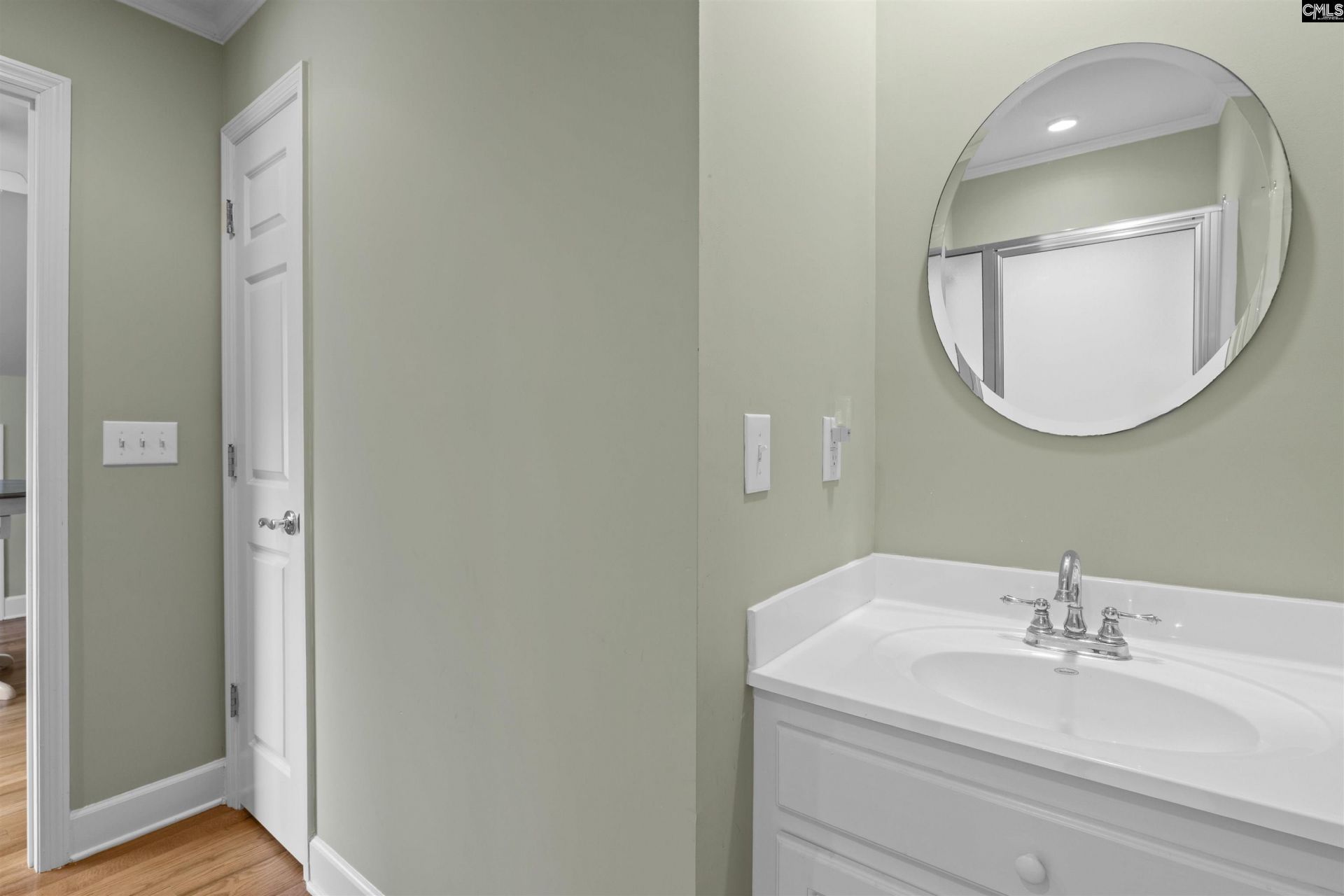 2223 Lakeshore Road  Photo 57