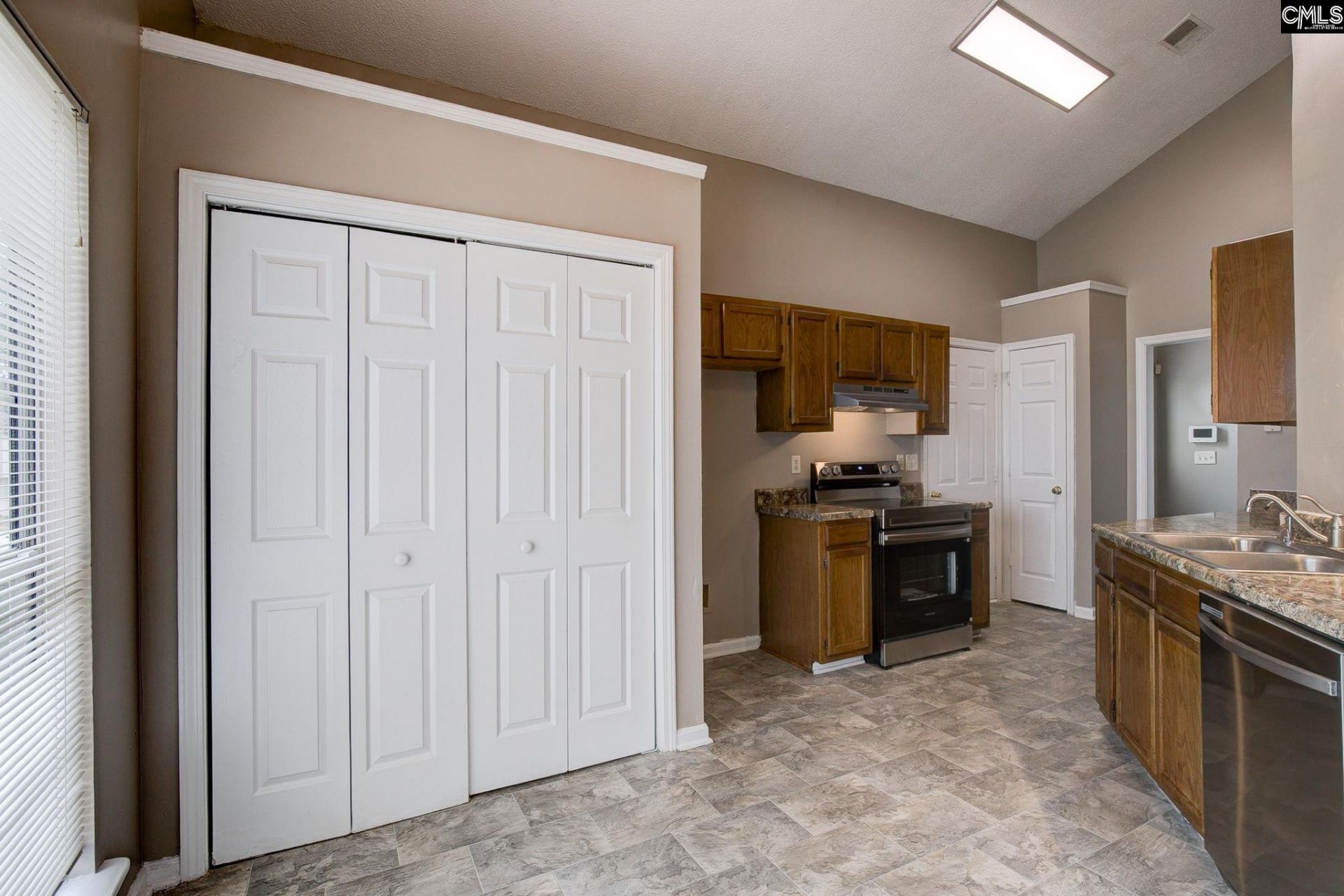 9 Ruthberry Court  Photo 11