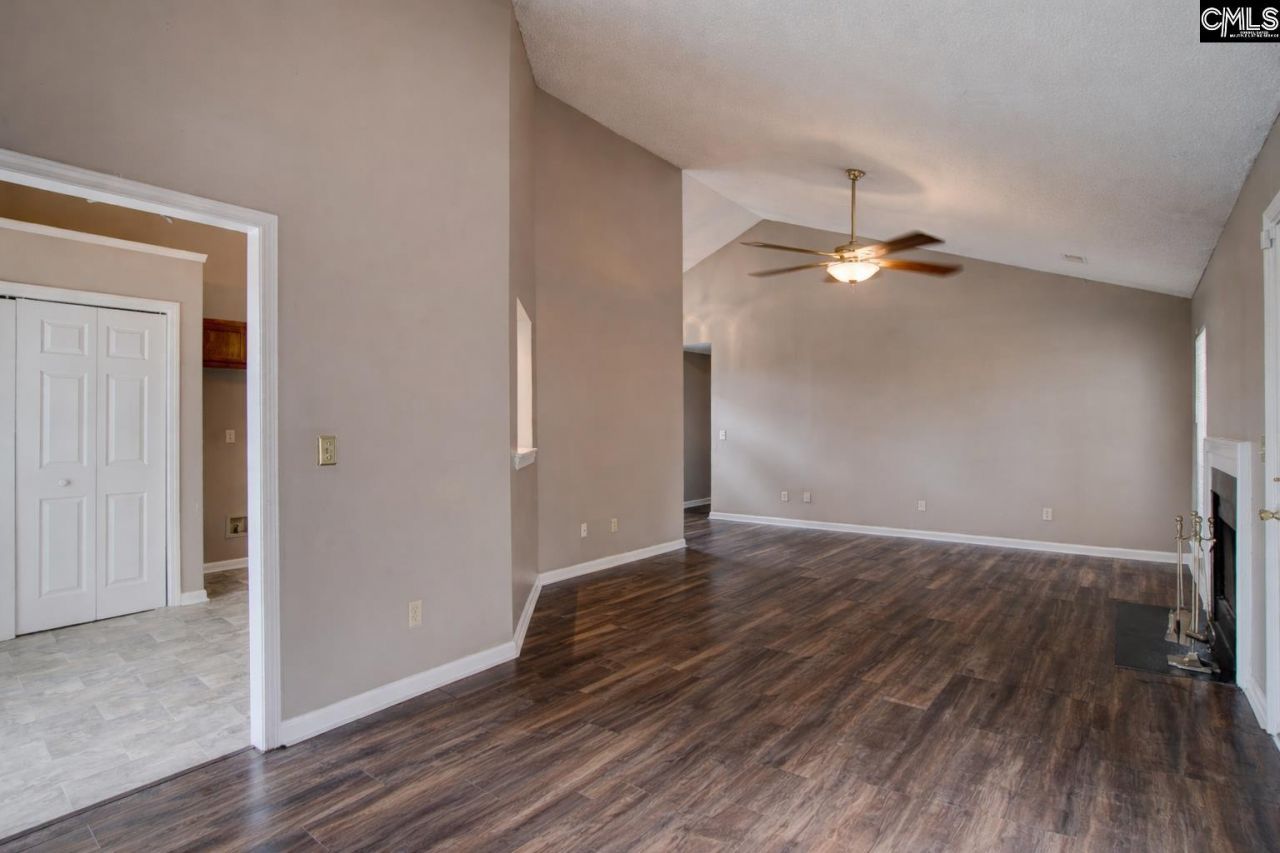 9 Ruthberry Court  Photo 8