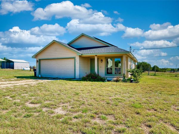 833 Thousand Oaks TRL, Liberty Hill, TX 78642