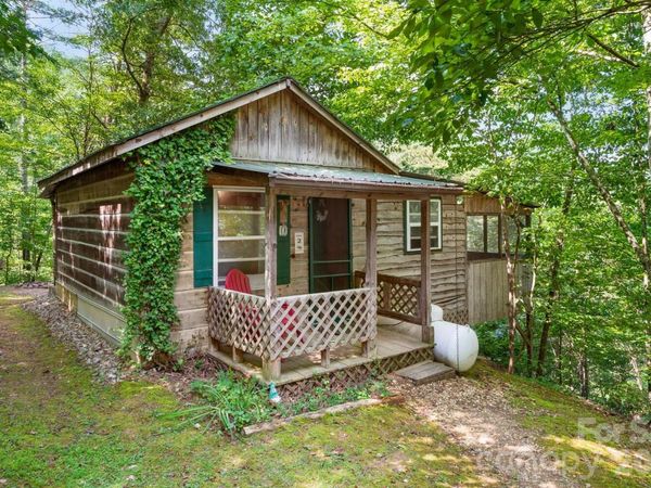 264 Rebel Drive , Hot Springs, NC 28743