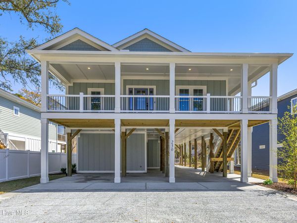 230 NE 38th Street , Oak Island, NC 28465