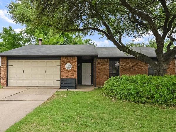 5321 Strickland Avenue, The Colony, TX 75056