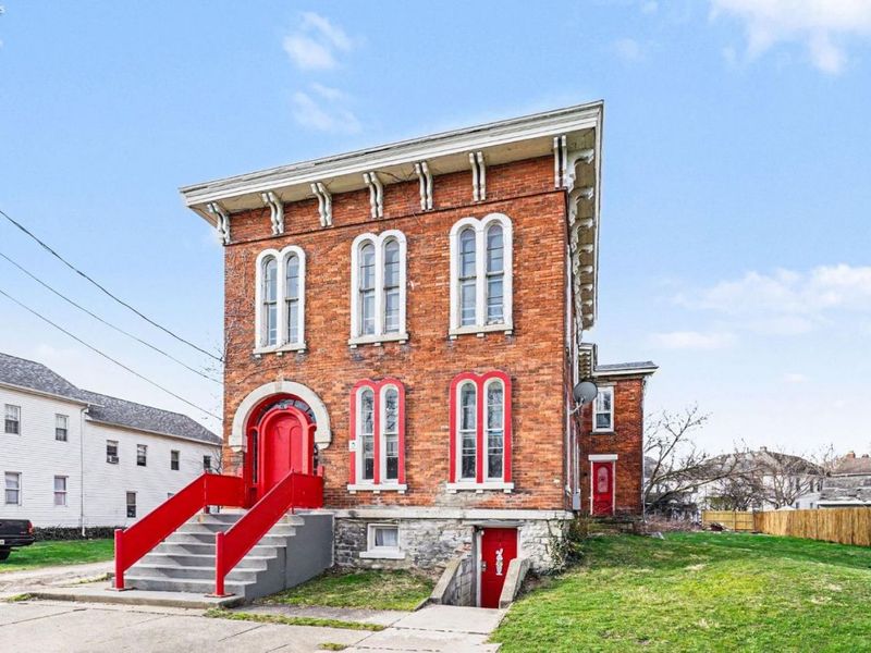 519 Huron Ave, Sandusky, OH 44870 Photo 2