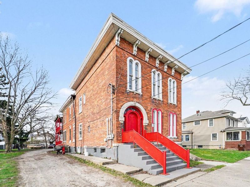 519 Huron Ave, Sandusky, OH 44870 Photo 9