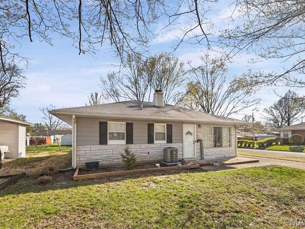4008 S Park Drive , Belleville, IL 62226