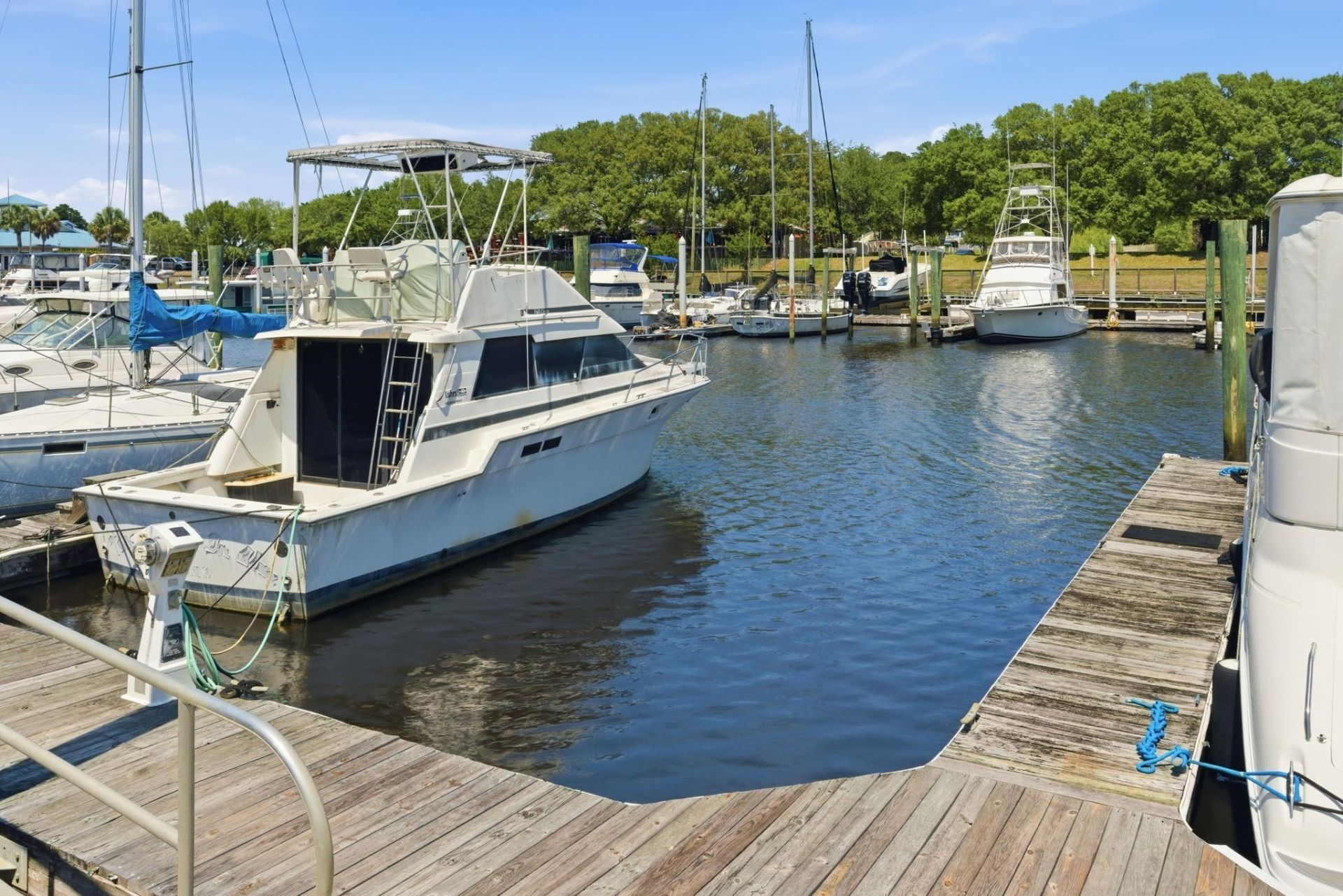 1308 Marina Bay Dr. Photo 5