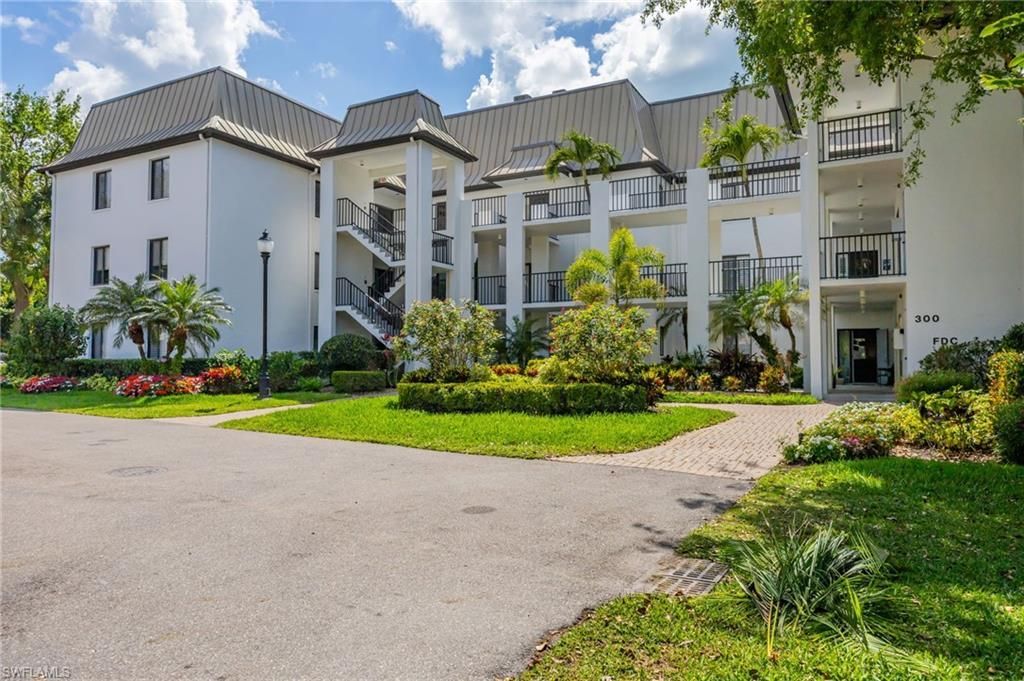 312 Bears Paw Trl , Naples, FL 34105 Photo