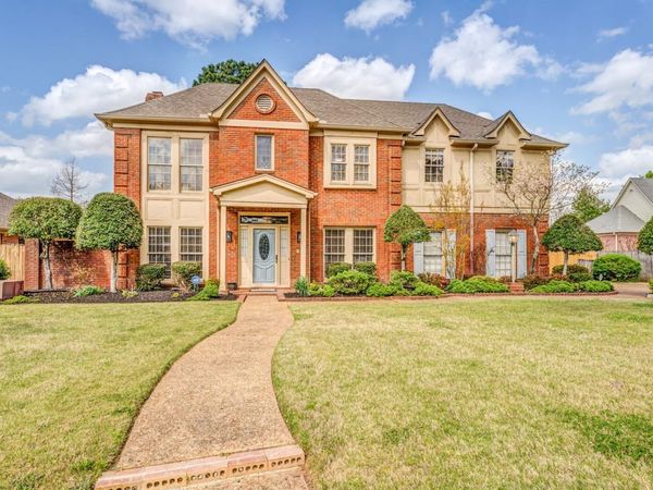 9354 HAWTHORN HILL DR, Germantown, TN 38139