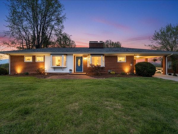 2753 Wilshire AVE SW, Roanoke, VA 24015