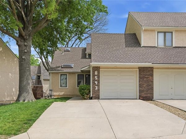 8543 Westgate Street, Lenexa, KS 66215
