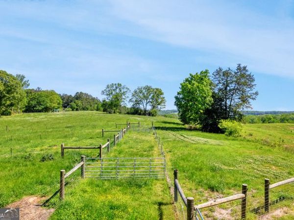 964 Gooseneck Road, Eastanollee, GA 30538