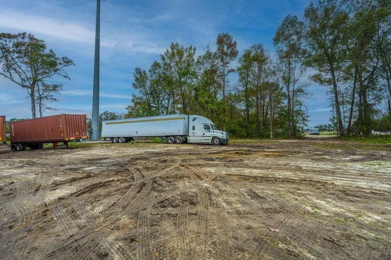 561 College Park Road  Photo 6