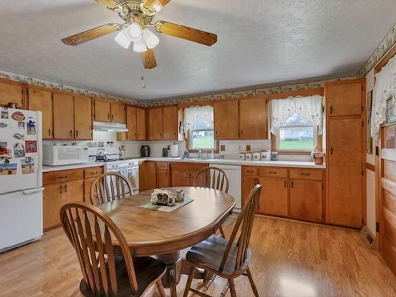 5079 Cincinnati Zanesville Road NE, Lancaster, OH 43130 Photo 9