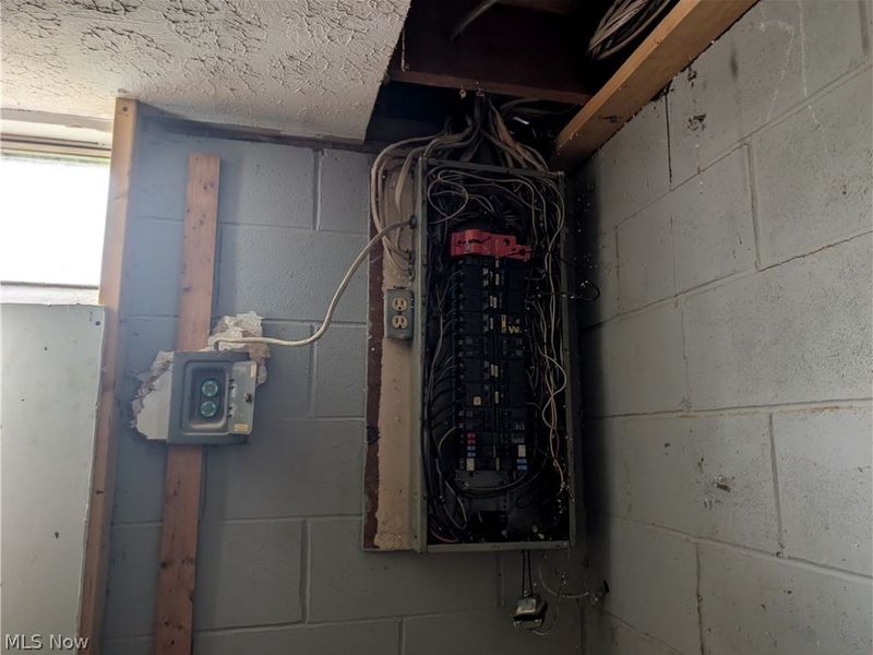 17594 Buzzard Road , Wellsville, OH 43968 Photo 16