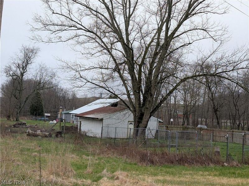 17594 Buzzard Road , Wellsville, OH 43968 Photo 5