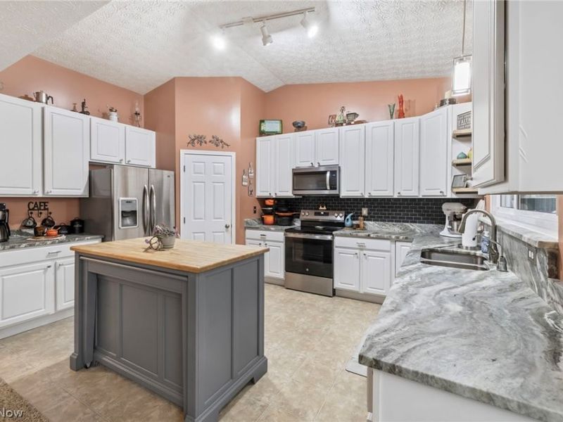 620 Brighton Street , Pickerington, OH 43147 Photo 8