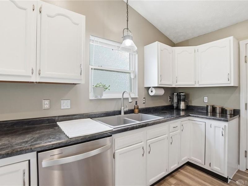 4381 Coach Light Trail, Dayton, OH 45424 Photo 15