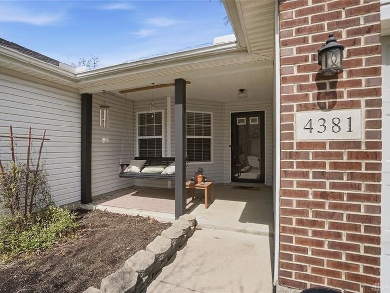 4381 Coach Light Trail, Dayton, OH 45424 Photo 3