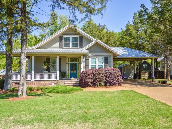 101 E Indian Ridge, Starkville, MS 39759