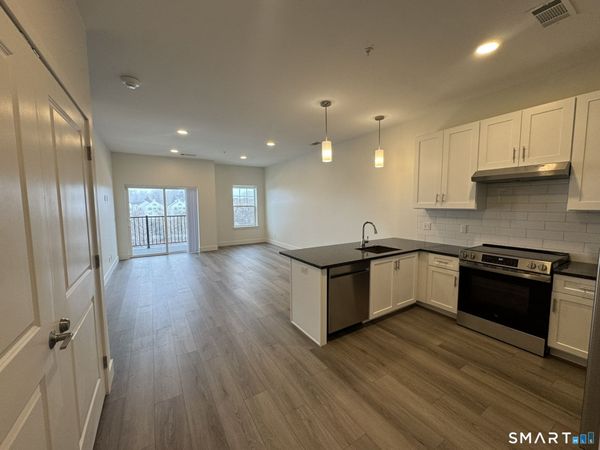 414 Berlin , Unit 1108, Berlin, CT 06037