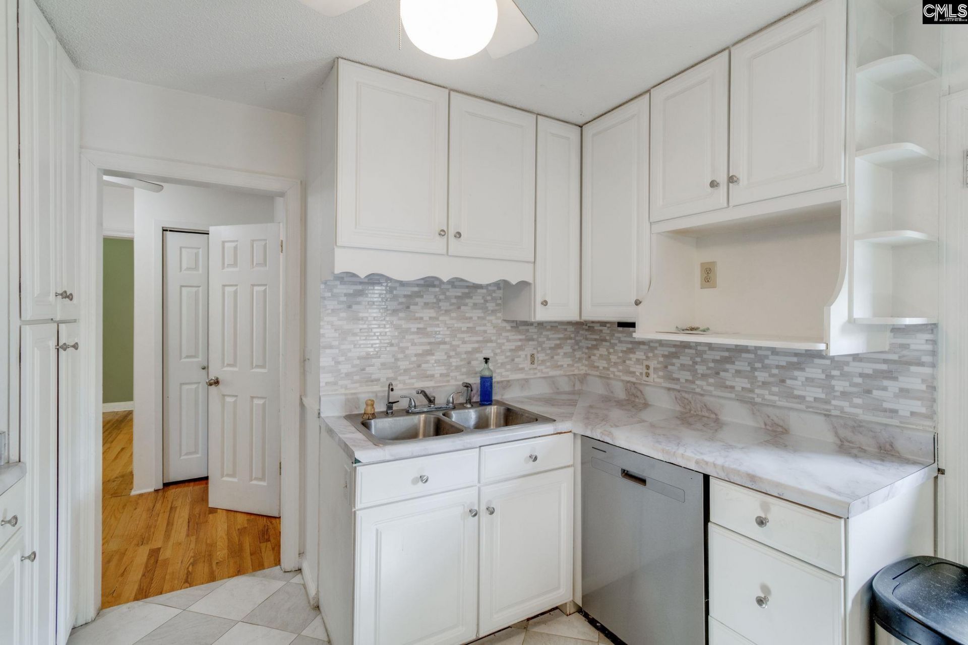 2201 Kennedy Street  Photo 6