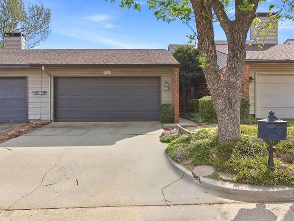 2100 Three Stars Road, Edmond, OK 73034