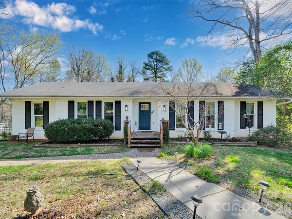 301 Hillandale Drive, Charlotte, NC 28270
