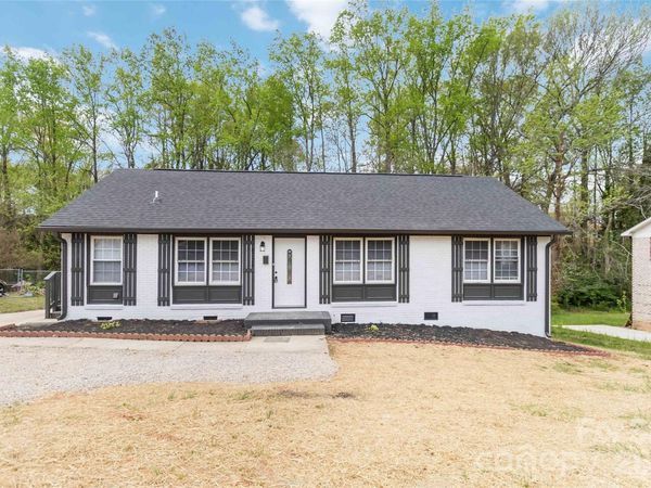 6726 Barrington Drive , Charlotte, NC 28215