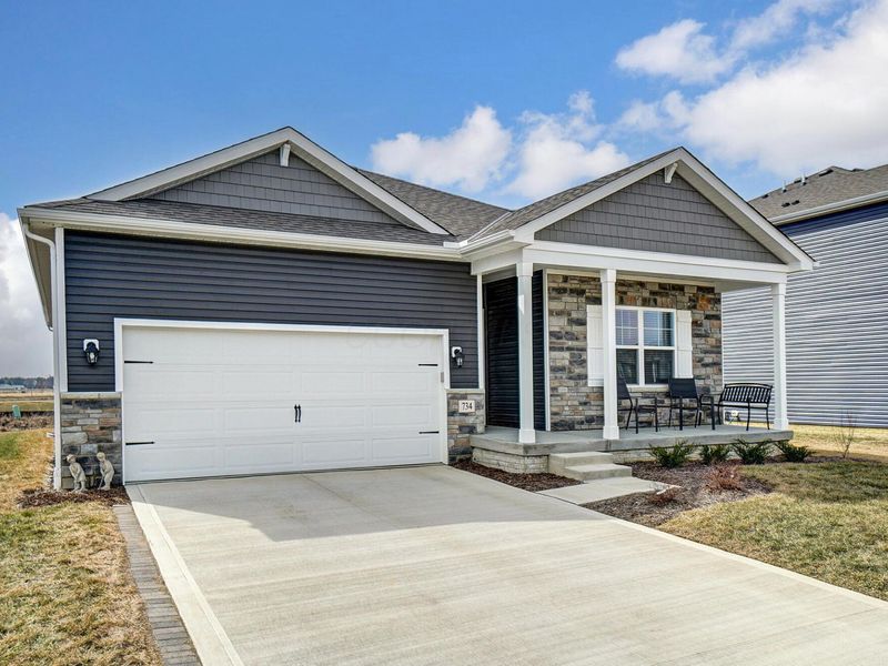 734 Leslie Drive, Plain City, OH 43064 Photo 2