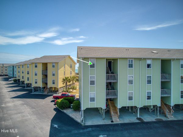 918 N New River Drive, Unit 538, Surf City, NC 28445