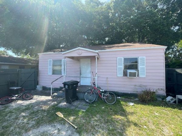 1409 NE 5th Terrace, Unit 1-2, Fort Lauderdale, FL 33304