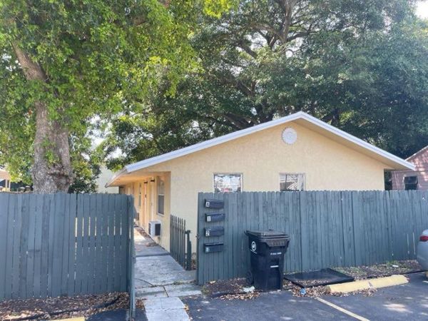 1405 NE 5th Terrace, Fort Lauderdale, FL 33304
