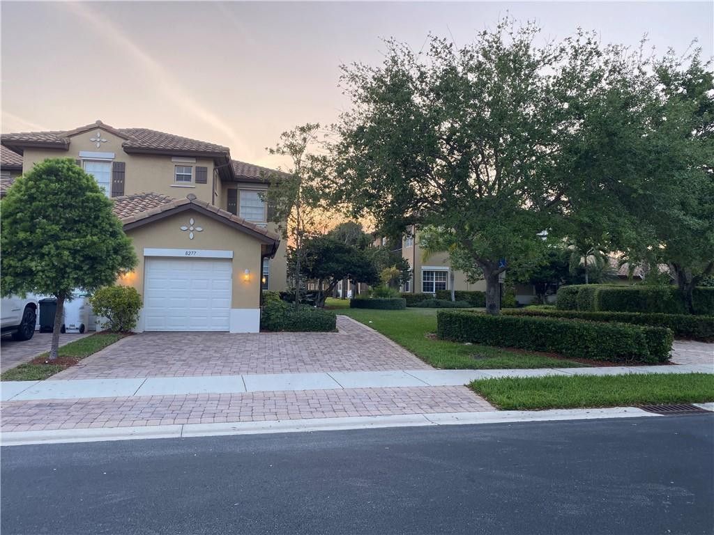 8277 NW 127th Lane, Parkland, FL 33076 Photo