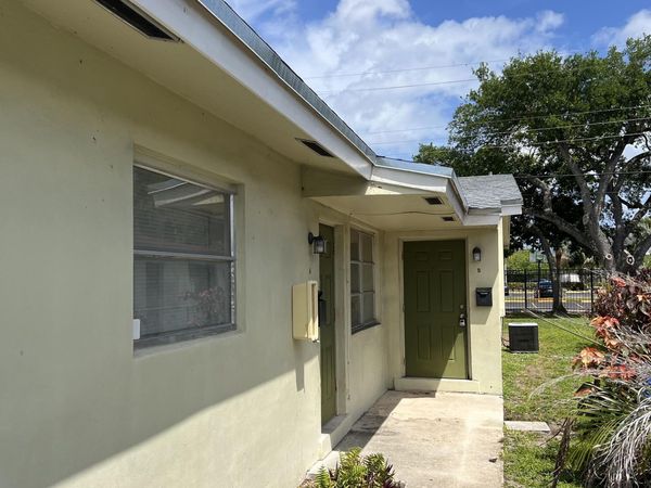 390 SW 27th Terrace, Unit 1-3, Fort Lauderdale, FL 33312