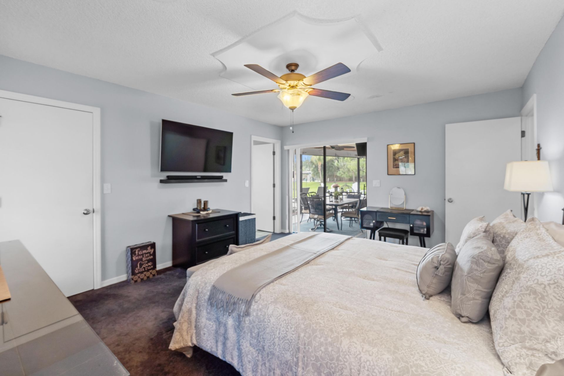 125 Parkwood Drive, Royal Palm Beach, FL 33411 Photo