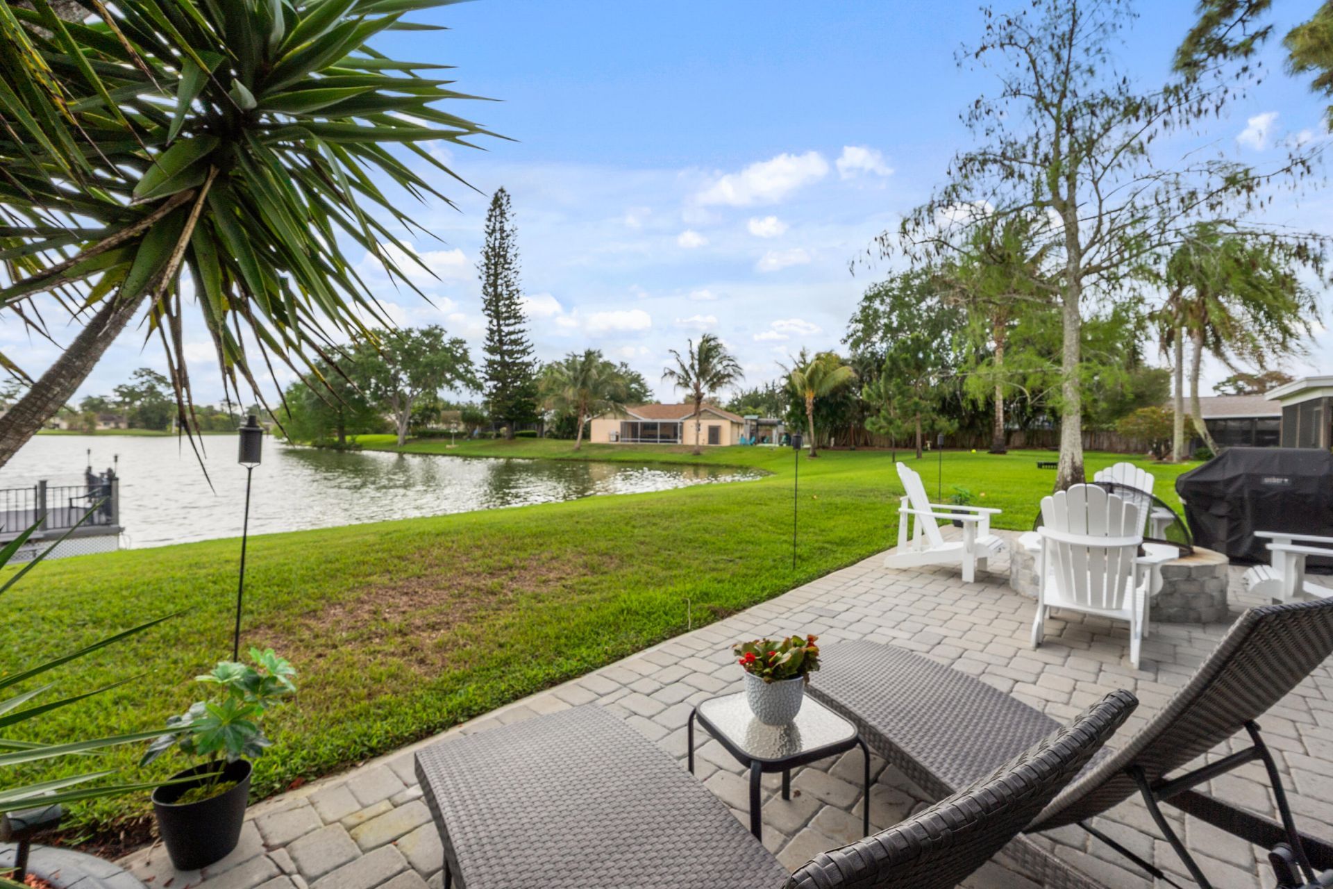 125 Parkwood Drive, Royal Palm Beach, FL 33411 Photo