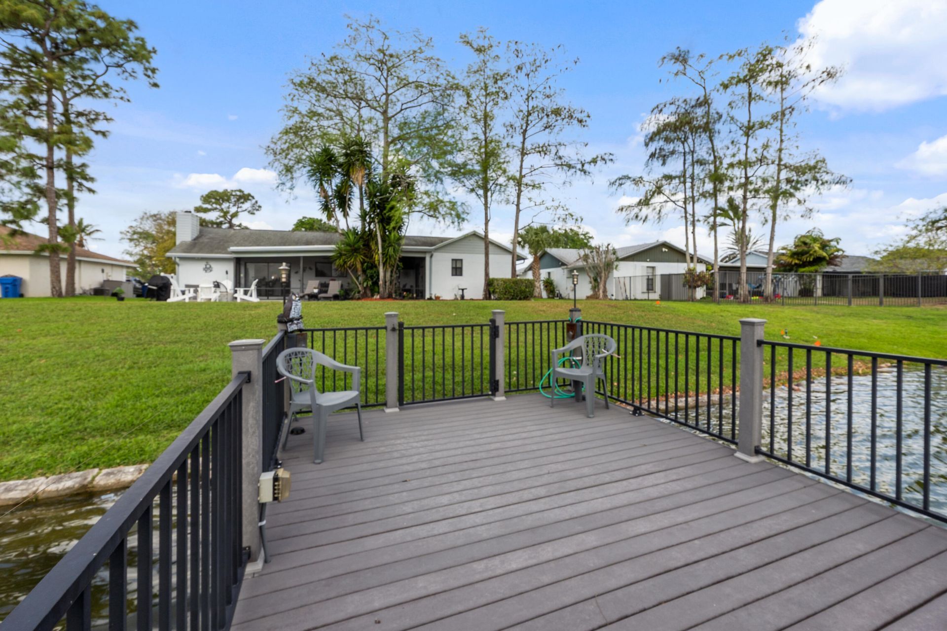 125 Parkwood Drive, Royal Palm Beach, FL 33411 Photo