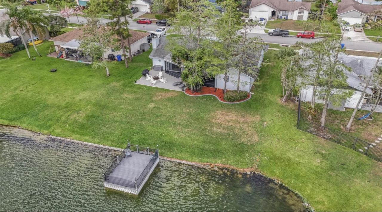 125 Parkwood Drive, Royal Palm Beach, FL 33411 Photo