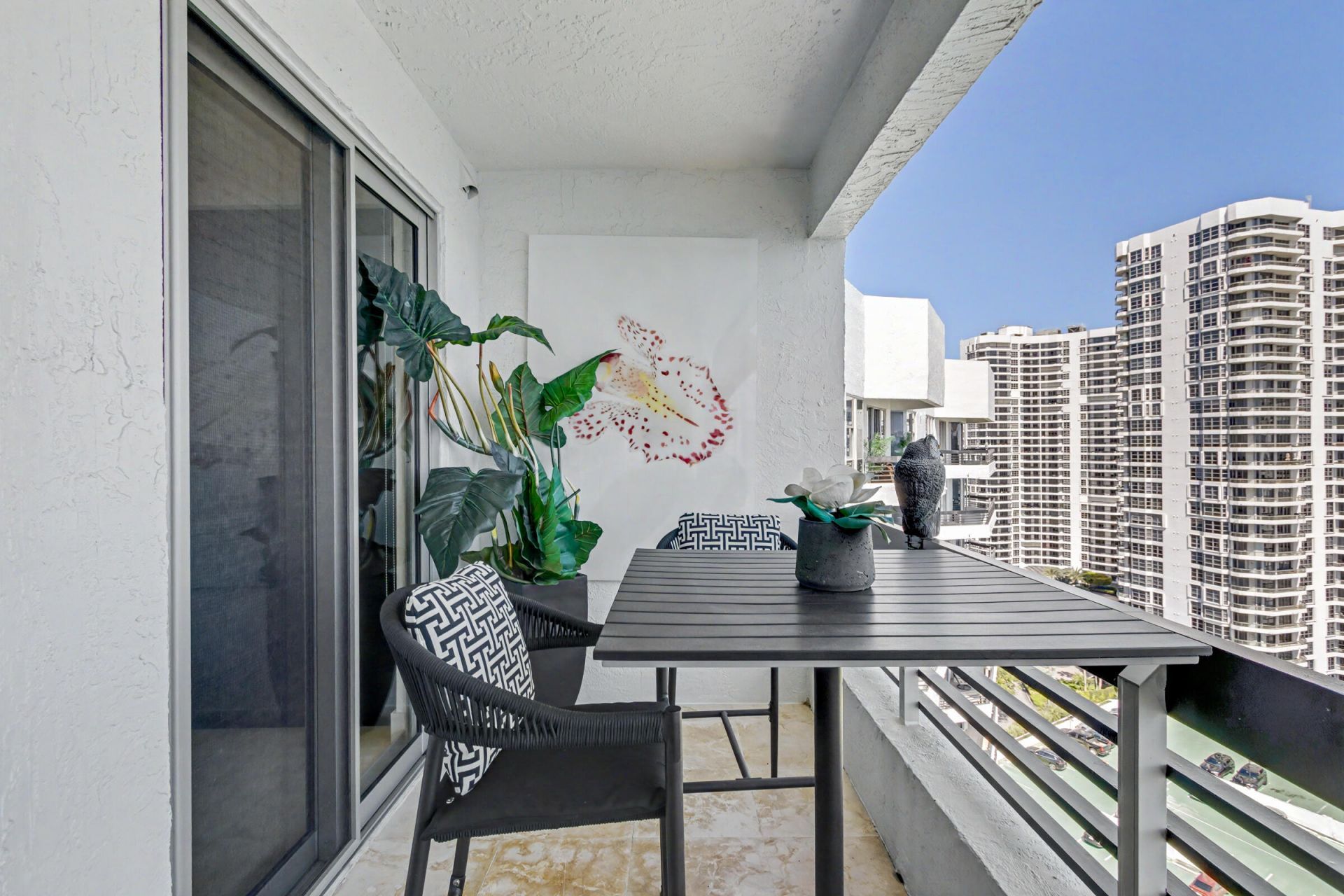 3600 Mystic Pointe Drive, Unit 1916, Aventura, FL 33180 Photo