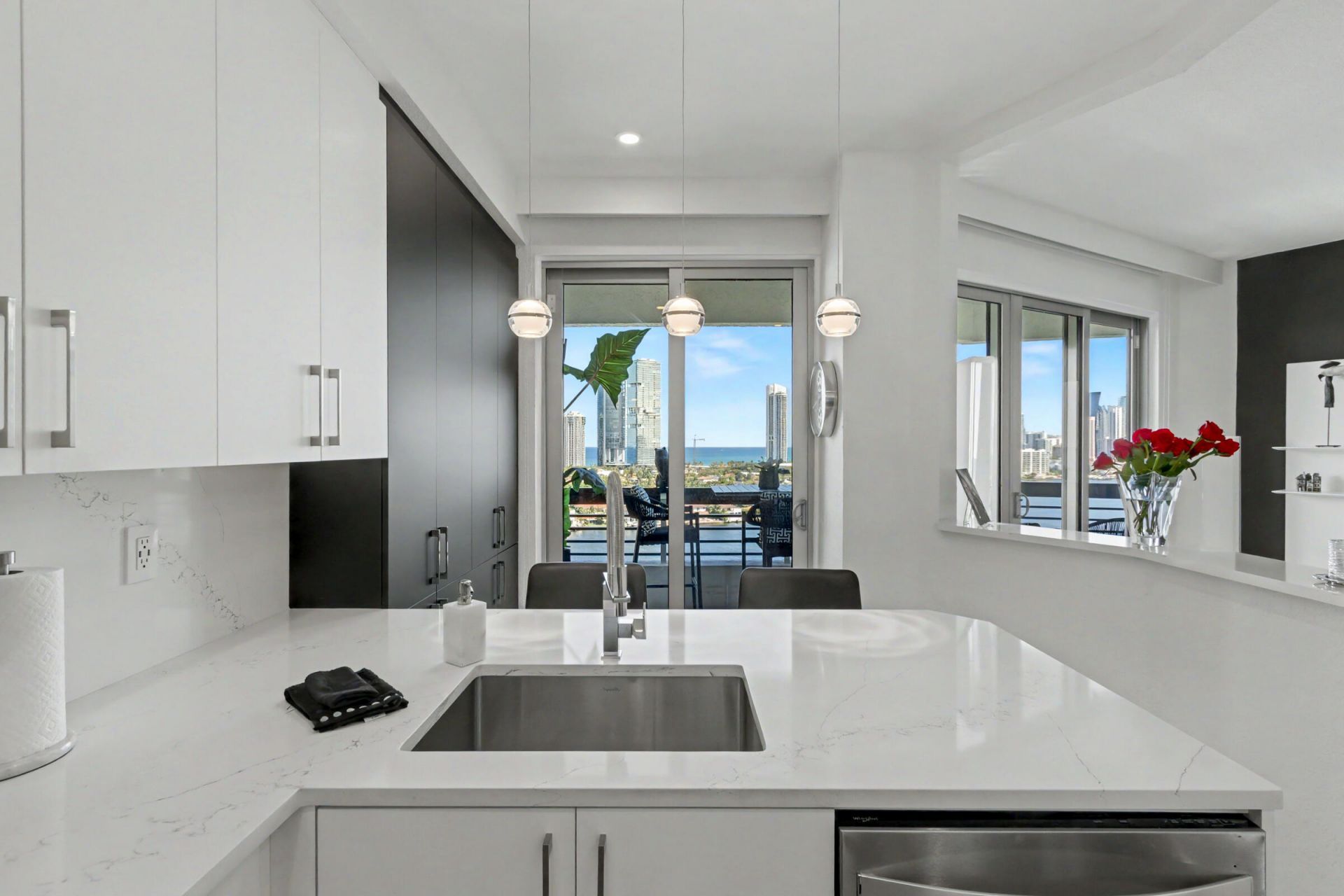 3600 Mystic Pointe Drive, Unit 1916, Aventura, FL 33180 Photo