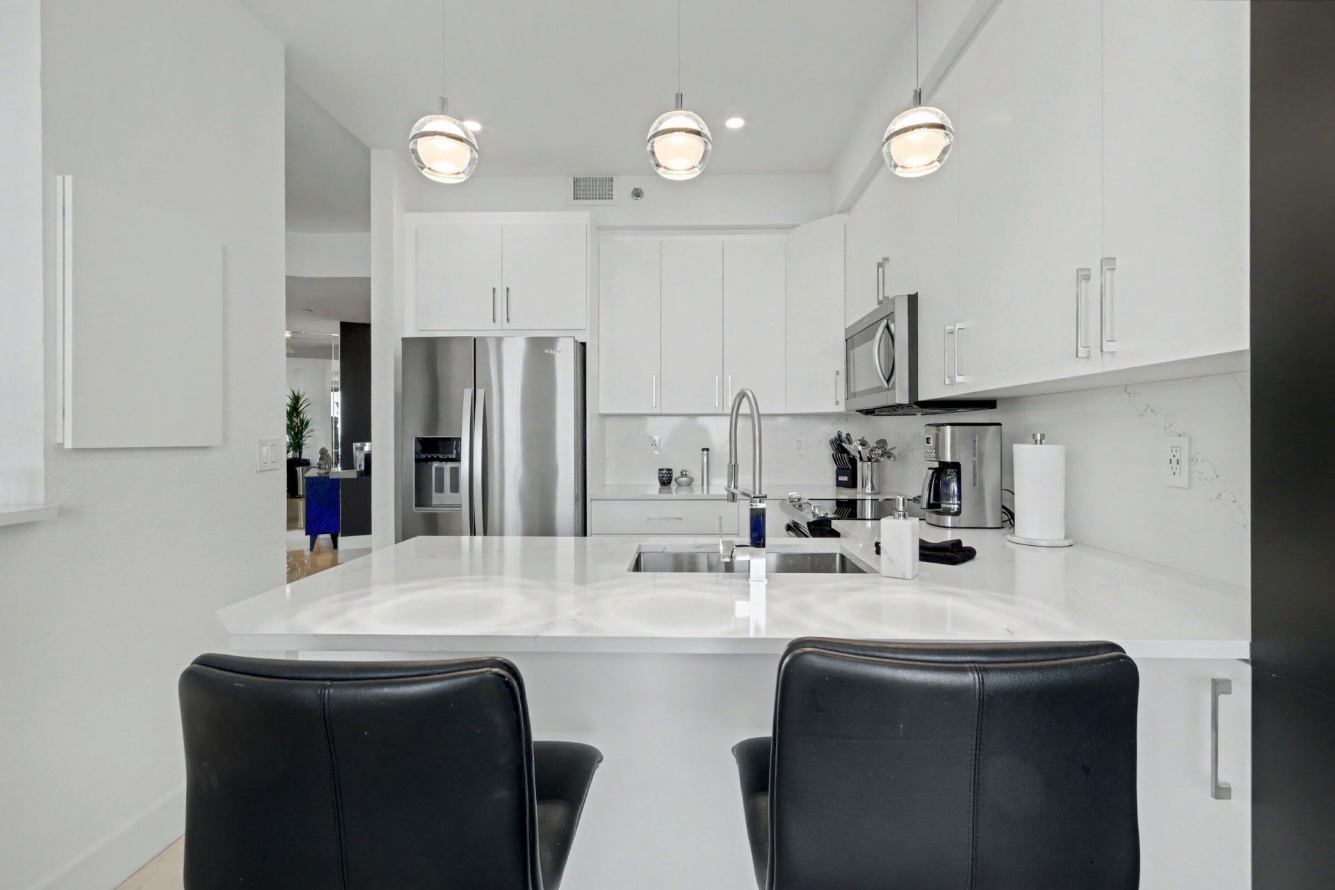 3600 Mystic Pointe Drive, Unit 1916, Aventura, FL 33180 Photo