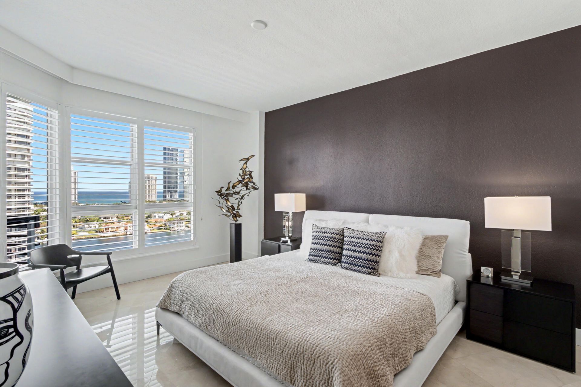 3600 Mystic Pointe Drive, Unit 1916, Aventura, FL 33180 Photo