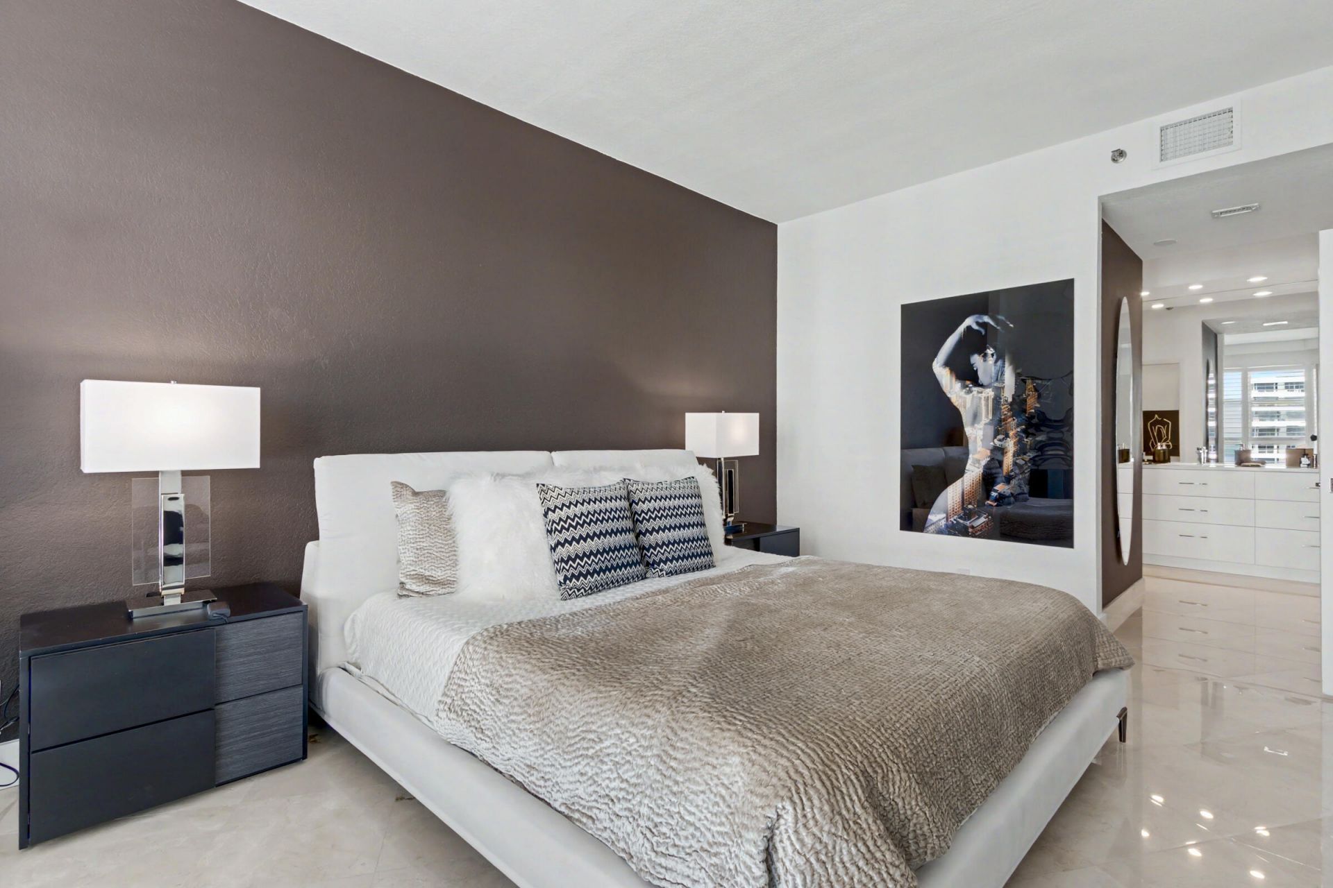 3600 Mystic Pointe Drive, Unit 1916, Aventura, FL 33180 Photo