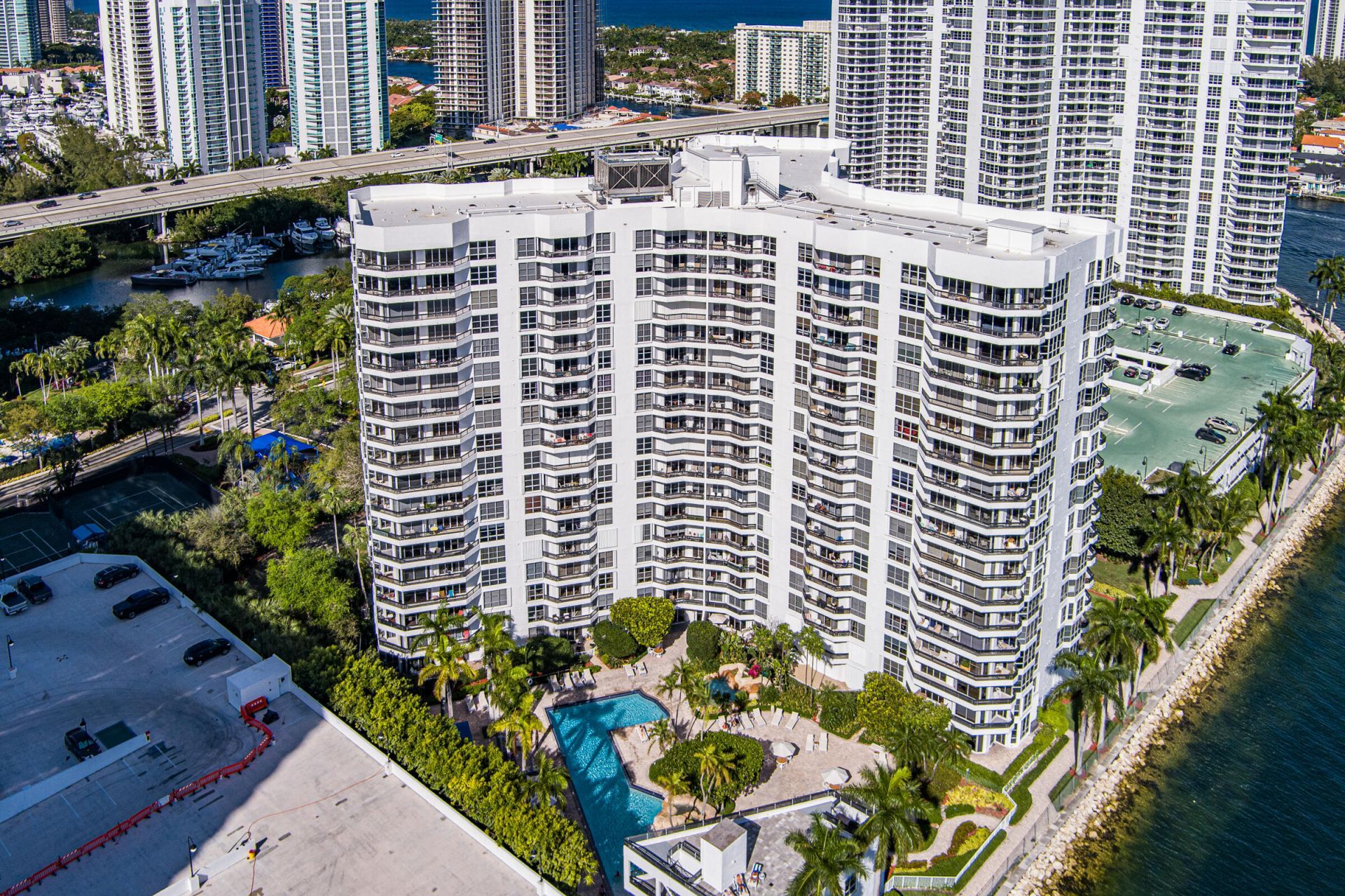 3600 Mystic Pointe Drive, Unit 1916, Aventura, FL 33180 Photo