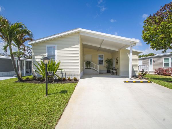 91 S Warner Drive, Jensen Beach, FL 34957