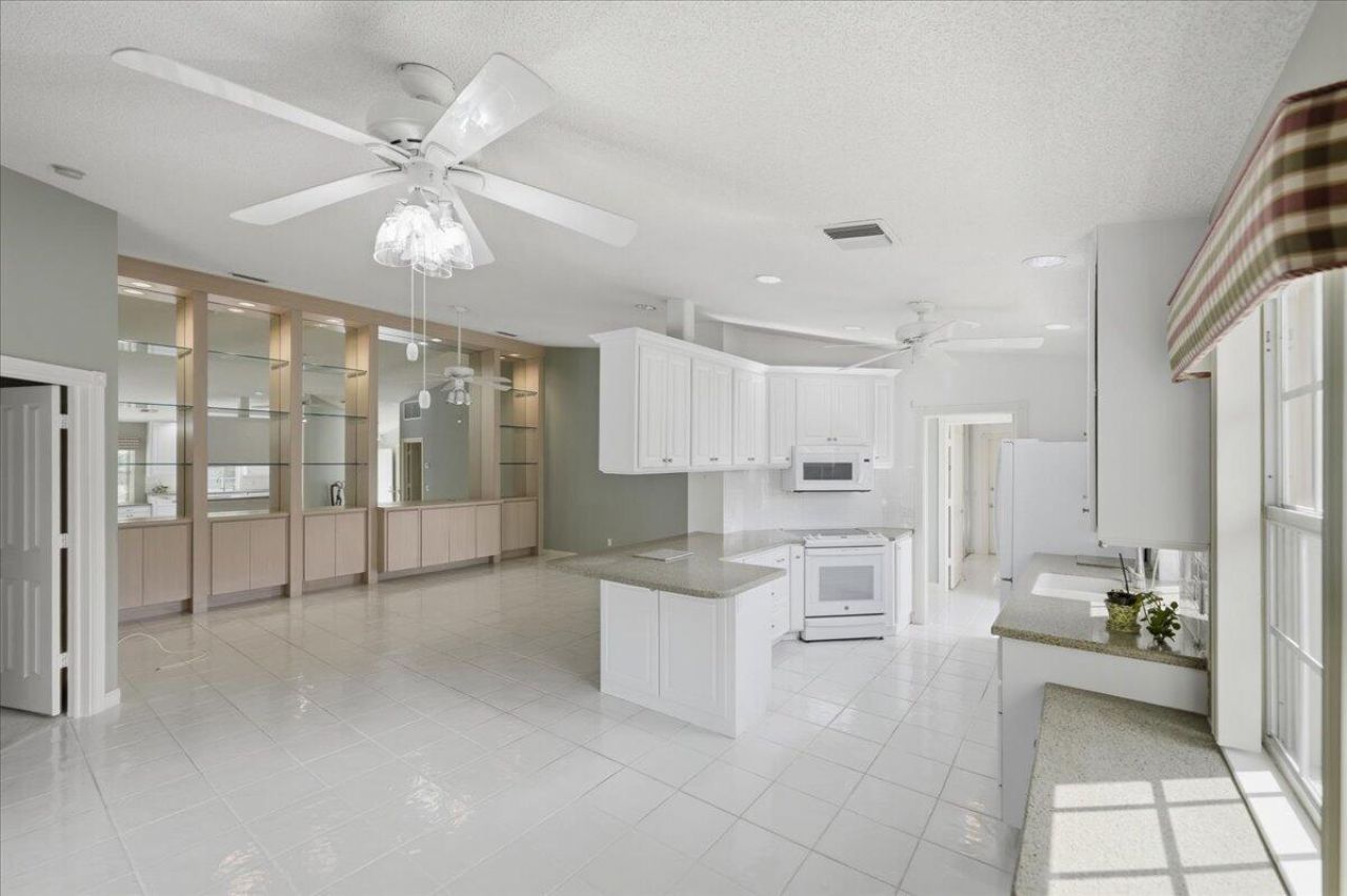 1253 NW Bentley Circle, Unit #a, Port Saint Lucie, FL 34986 Photo