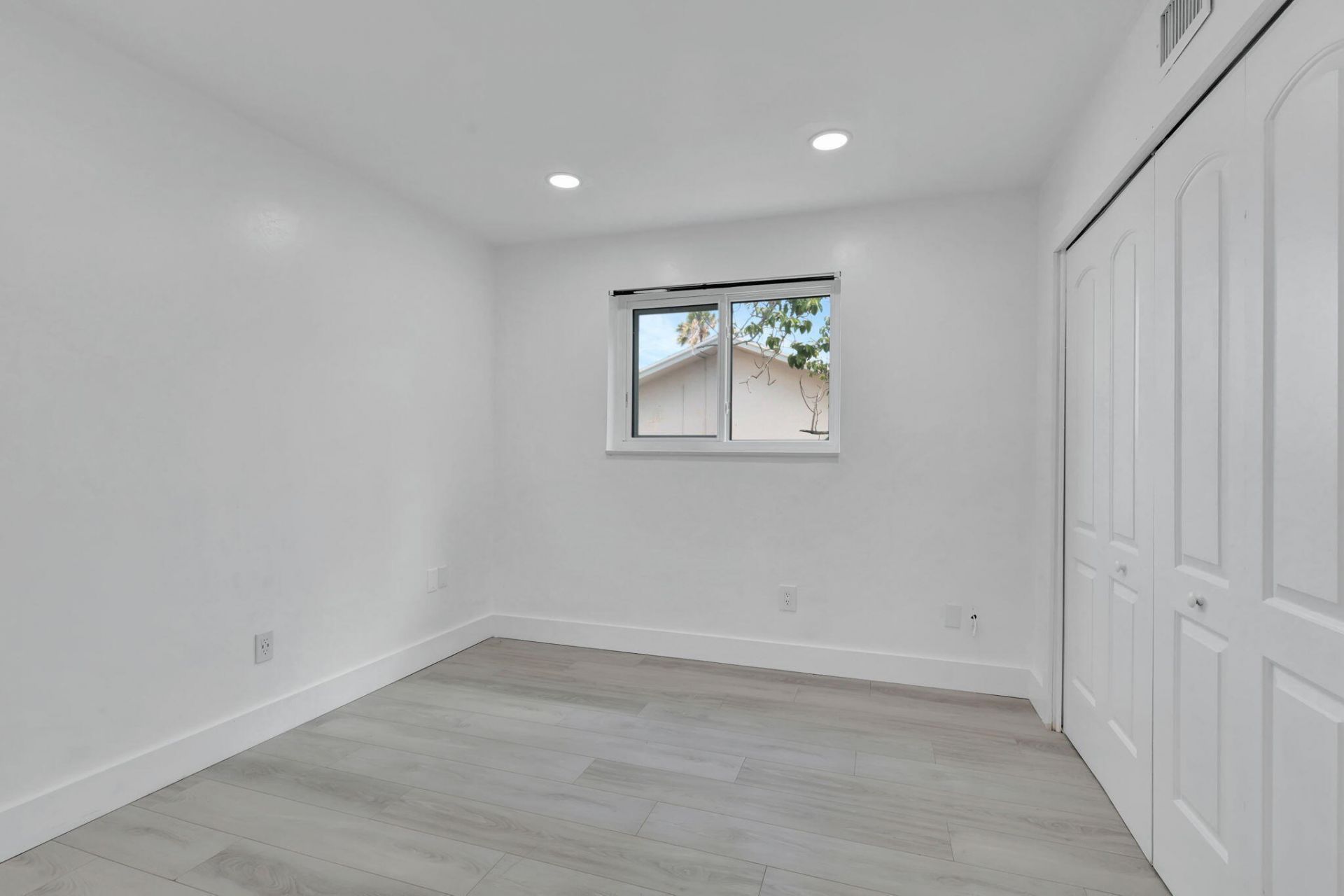 334 SW 13th Avenue, Boynton Beach, FL 33435 Photo