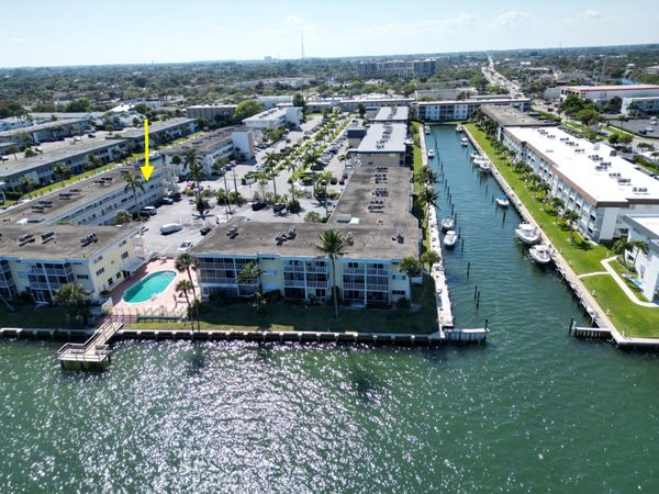 100 Doolen Court, Unit 313, North Palm Beach, FL 33408